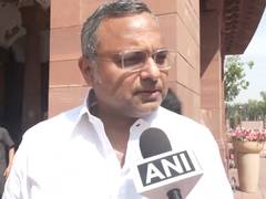 
      
      LPG shortage sparks criticism from Congress MP Karti Chidambaram
      
      