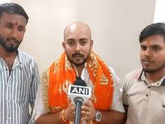 
      
      Prithvi Shaw offers prayers at Malakaleshwar Temple in Ujjain
      
      
