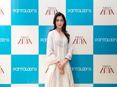 
      
      The Wardrobe Refresh You Needed; Samantha's fashion brand 
      
      