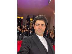 
      
      Adrian Grenier disappointed not being in ‘Devil Wears Prada 2’
      
      