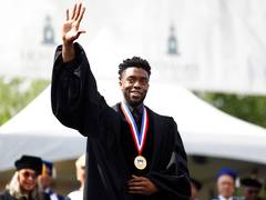 
      
      Simone shares tribute speech for Chadwick’s 2021 Oscars
      
      