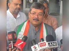 
      
      Mukul Wasnik on opposition's notice seeking CEC's removal
      
      