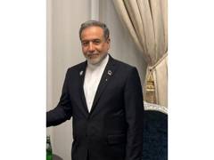 
      
      Iran FM Araghchi claims US attacks on Kharg islands came from UAE
      
      