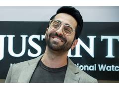 
    Ayushmann Khurrana drops fresh rendition of ‘Saadi Galli'
    