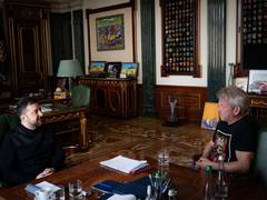 
      
      Sean Penn meets Zelenskyy in Ukraine after skipping Oscars
      
      