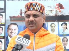 
      
      8-10 gas carriers stuck in Hormuz, says Captain Sanjay Parashar
      
      