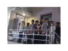 
      
      Uttar Pradesh: 6 injured due to explosion at former MLA house
      
      