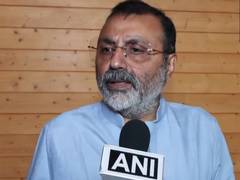 
      
      BJP MP Dubey condemns West Bengal govt for questioning SIR
      
      