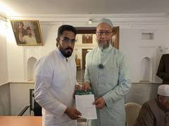 
      
      Telangana: Asaduddin Owaisi launches SIR help desk
      
      