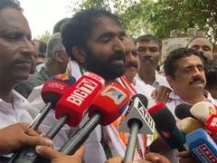 
      
      Kerala Polls: Chandy Oommen files nomination from Puthuppally
      
      