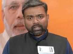 
      
      Guru Prakash Paswan slams AAP over manager's suicide
      
      