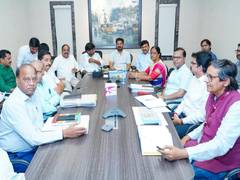 
      
      CM Reddy reviews development plans for Bhadrachalam Sri Temple
      
      