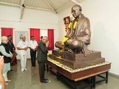 
      
      VP Radhakrishnan offers floral tributes to Mahatma Gandhi in Pune
      
      