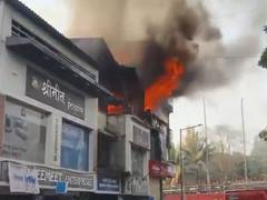 
      
      Mumbai: Fire breaks out at a shop in Turbhe Sector 21
      
      