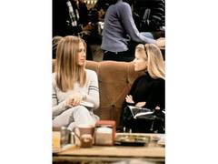 
    Jennifer Aniston pens heartfelt note for Reese Witherspoon
    