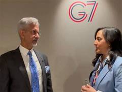 
      
      EAM Jaishankar, Canadian FM Anand discuss deepening ties
      
      
