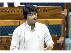 
      
      Scindia hails fuel duty reduction as 'pro-people' move
      
      