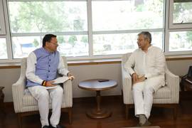 
      
      Dhami meets Union Minister Ashwini Vaishnaw
      
      