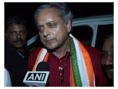 
      
      Congress MP Shashi Tharoor welcomes PM Modi's visits to Palakkad
      
      
