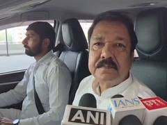 
      
      Dilip Jaiswal backs Amit Shah call for fencing Bangladesh border
      
      