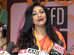 
      
      Rituparna Sengupta recalls working with Sharmila Tagore
      
      
