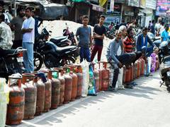 
      
      Centre makes ad hoc allocation of PDS SKO for household use
      
      