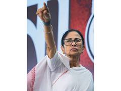 
      
      Mamata Banerjee writes to EC, alleges BJP for 'voter hijacking'
      
      