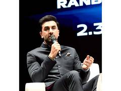 
      
      Ranbir Kapoor’s ‘Rama’ glimpse from 'Ramayana' unveiled In LA
      
      