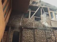 
      
      J-K: Fire breaks out in Srinagar's residential building
      
      