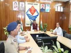 
      
      Uttarakhand Chief Secretary chairs meeting with senior officials
      
      