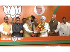 
      
      Senior advocate HS Phoolka formally joins the BJP
      
      