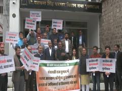
      
      BJP protests outside Himachal assembly over delay in panchayat po
      
      