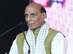 
      
      Rajnath Singh accuses LDF, UDF of 