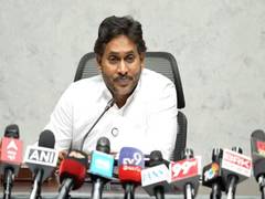 
      
      Jagan Mohan Reddy slams Naidu govt over Amaravati capital project
      
      
