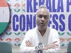 
      
      Priyank Kharge labels Pinarayi Vijayan 'puppet' of Modi govt
      
      