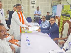 
      
      Suvendu Adhikari files nomination from Bhabanipur seat
      
      