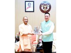 
      
      UP CM Yogi Adityanath Meets Singapore High Commissioner Simon Won
      
      