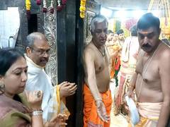 
      
      Dharmendra Pradhan, Umesh Yadav attend 'Bhasma Aarti' 
      
      