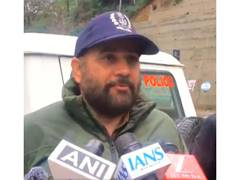 
      
      Landslide blocks Jammu-Srinagar highway in Ramban
      
      