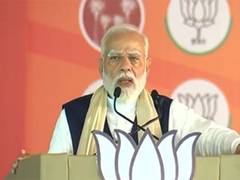
      
      PM Modi accuses Congress of making 