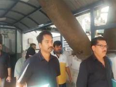
      
      Lashkar Terror Module: Court sends Shabbir Ahmed Lone in judicial
      
      