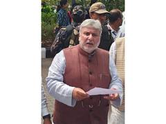 
      
      BJP's Shishir Bajoria files complaint to ECI against TMC MP
      
      