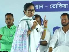 
      
      Mamata Banerjee targets BJP, urges vigil on EVMs in Bengal
      
      