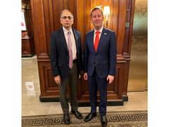 
      
      Envoys Kwatra, Gor discuss enhancing India-US strategic ties 
      
      