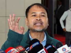 
      
      Akhil Gogoi slams Assam CM over Police raid on Pawan Khera's home
      
      