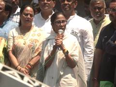 
      
      CM Mamata Banerjee files nomination from Bhabanipur seat
      
      