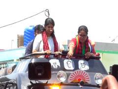 
      
      DMK's Kanimozhi calls Jolarpet poll a fight to uphold TN dignity
      
      