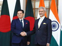 
      
      EAM Jaishankar meets Bangladesh FM to bolster bilateral ties
      
      