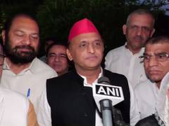 
      
      EC working at BJP’s behest, alleges SP chief Akhilesh Yadav; ques
      
      