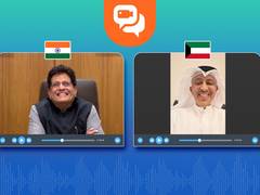 
      
      Commerce Min talks to Kuwaiti counterpart post ceasefire declarat
      
      